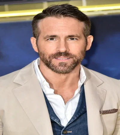 Ex Husband: Ryan Reynolds (2008-2011)